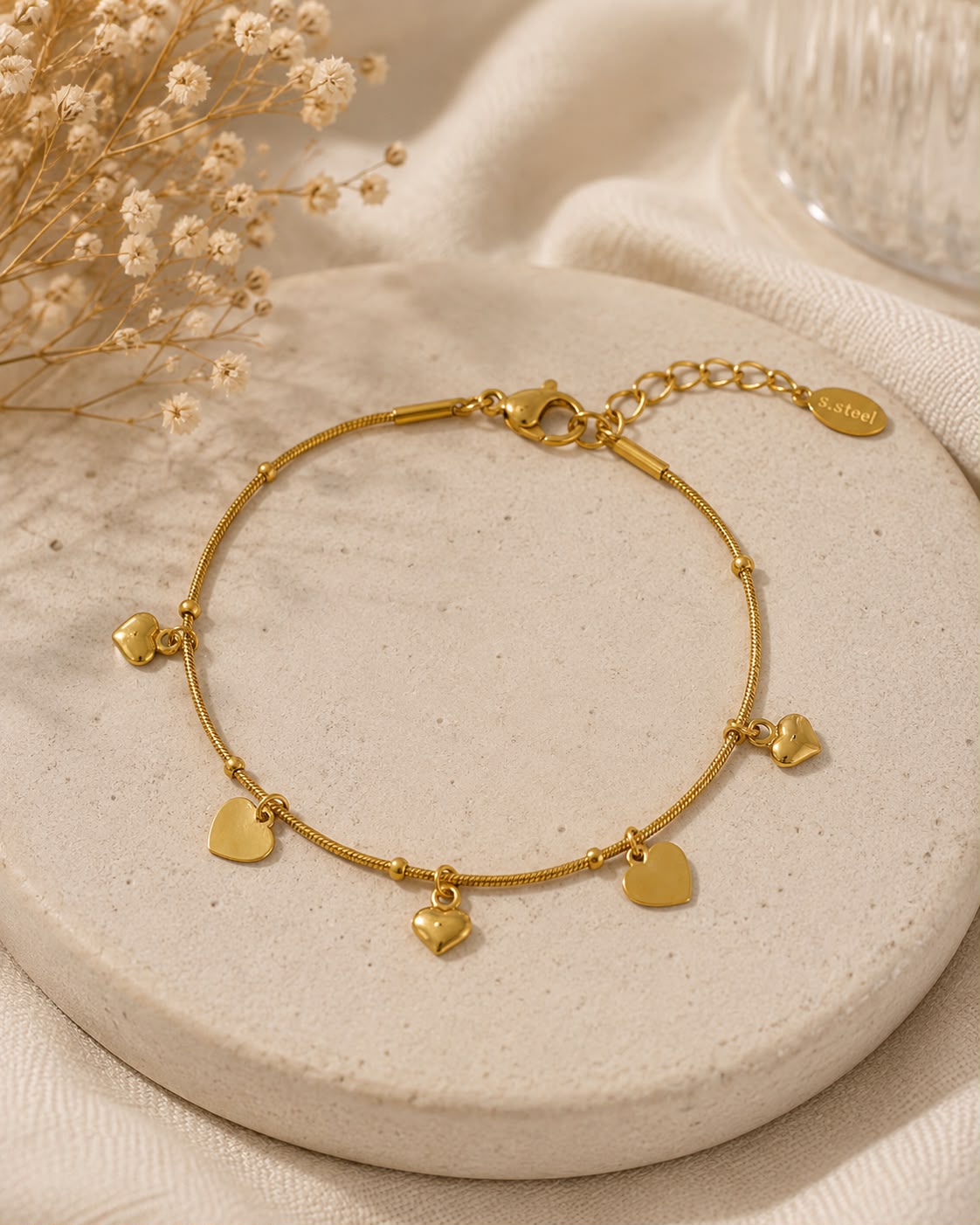 Gold heart luna