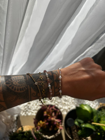 Zartes Perlen Armband Beige